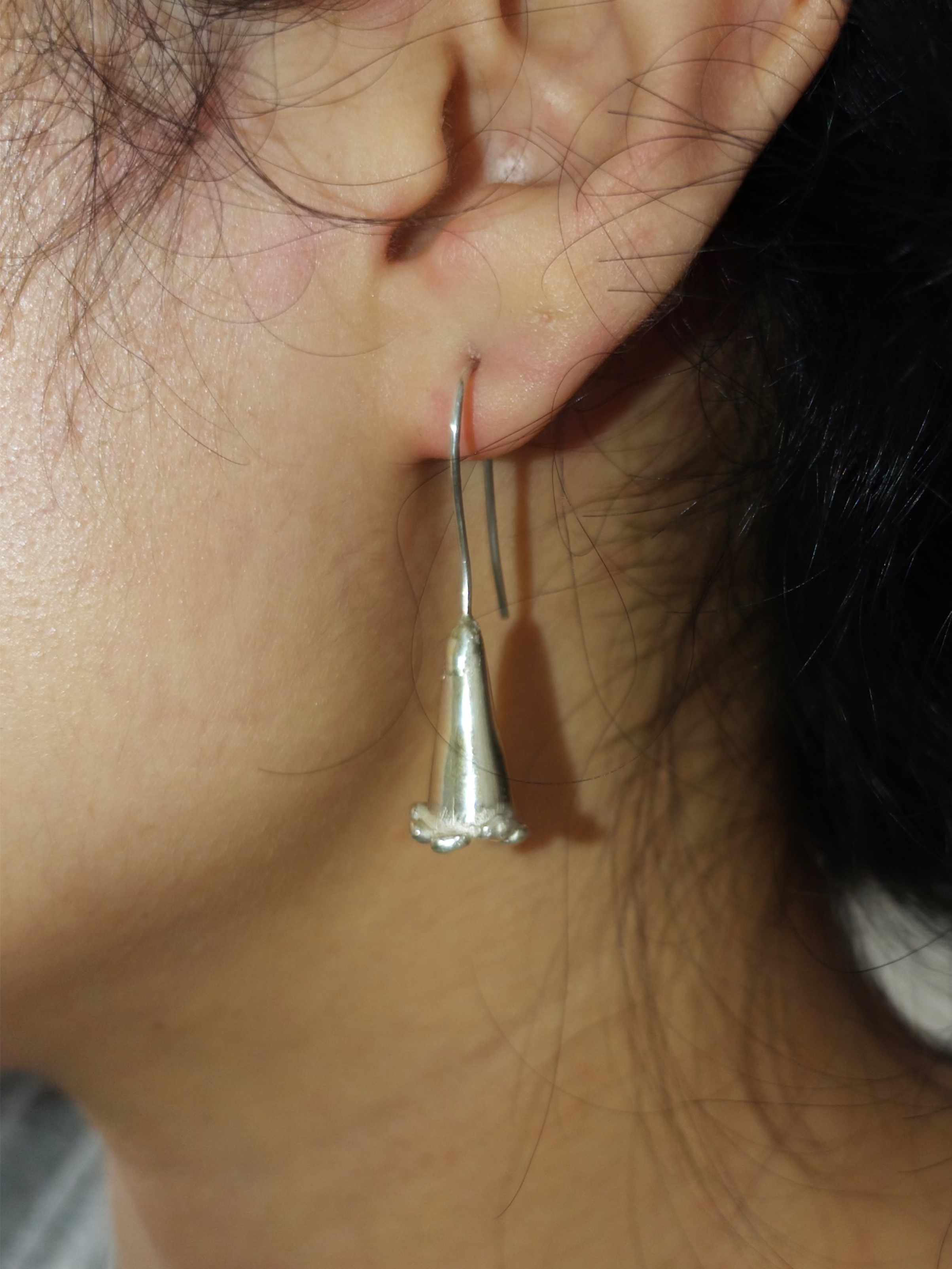 floripondia earrings